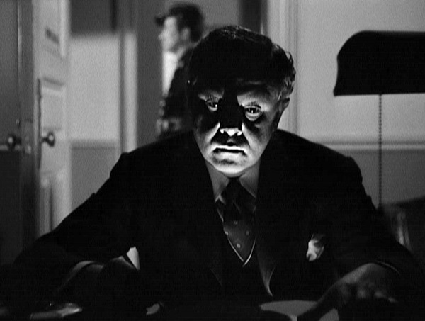 夜よりも深い闇 So Dark the Night（71分／デジタル）