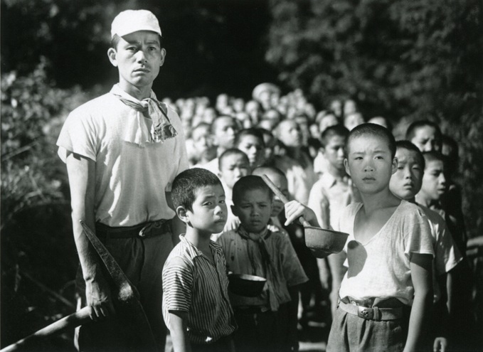 みかへりの塔（111分／白黒／16ミリ）