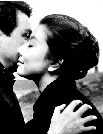 黒い十人の女（103分／35mm）